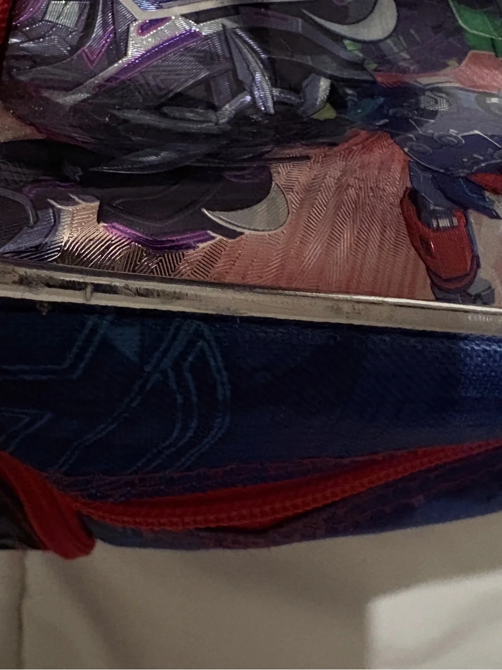 Marvel Avengers Holographic Kids Lunchbox - Blue, Red, Green